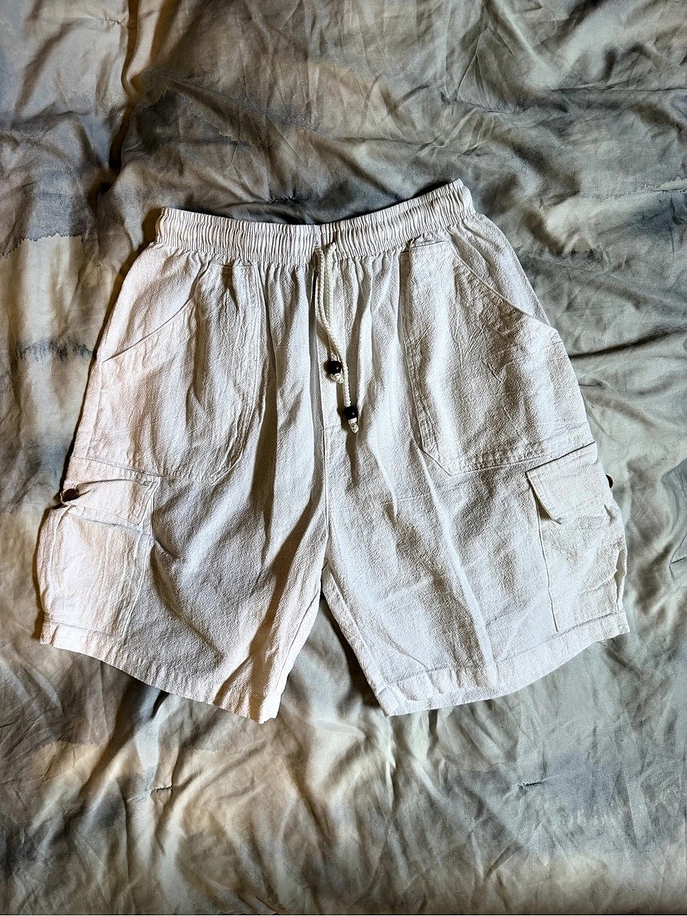 Earth Nature White 100% Cotton Cargo Shorts Men’s Medium